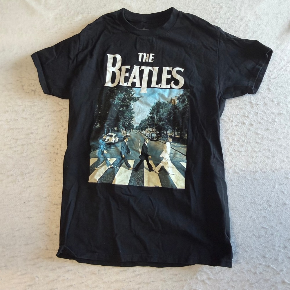 The Beatles Abbey Road Graphic T-Shirt Mens Small Black Short Sleeve Rock Band